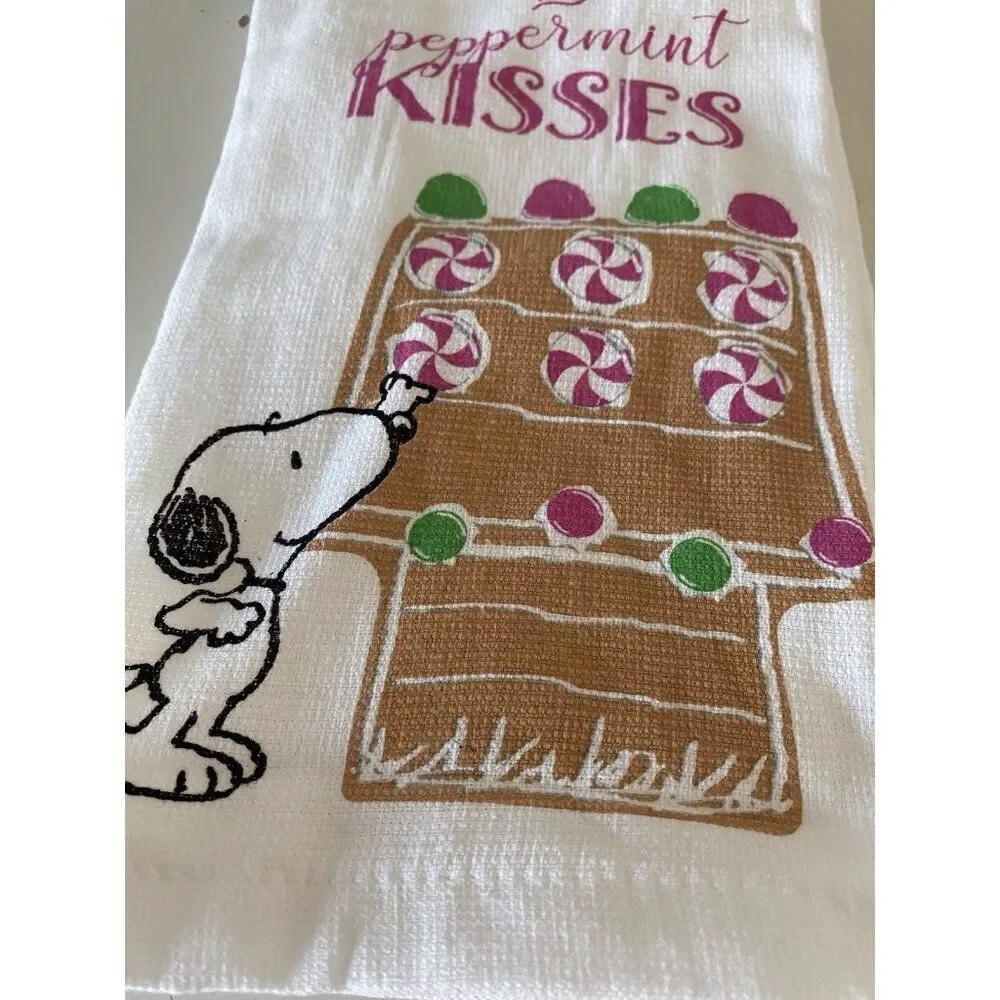 2 Pack Peanuts Snoopy Gingerbread DogHouse Christmas Kitchen Towels 16 X 28